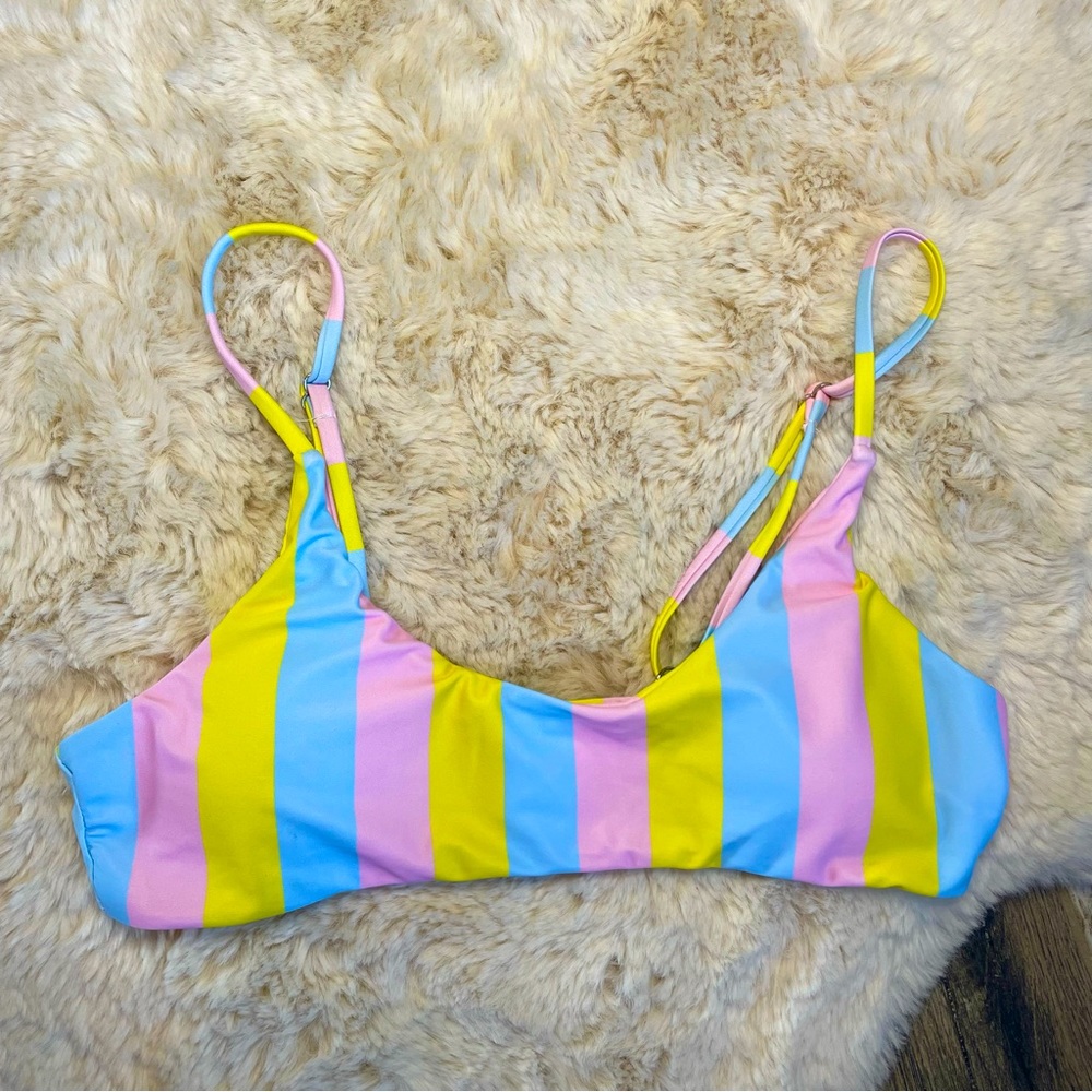 SHEIN Swim Top